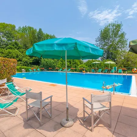 Дом отдыха Oasi Nel Parco - Hillside Home With Shared Pool - Happy Rentals *